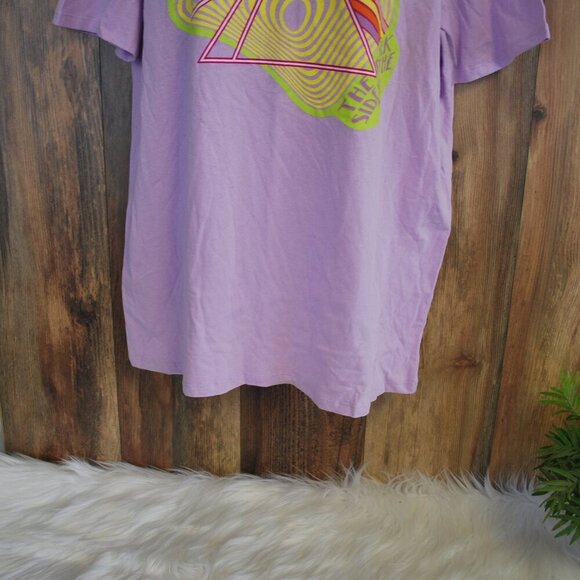 NWT Pink Floyd 100% Cotton Lavender Graphic Tee S/M - Picture 3 of 5